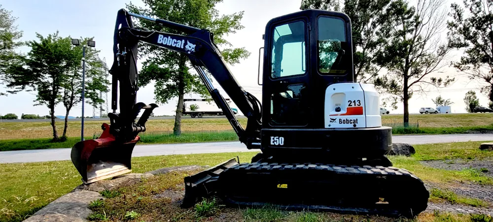 Mini-excavatrice Bobcat E50 de classe 5 tonnes