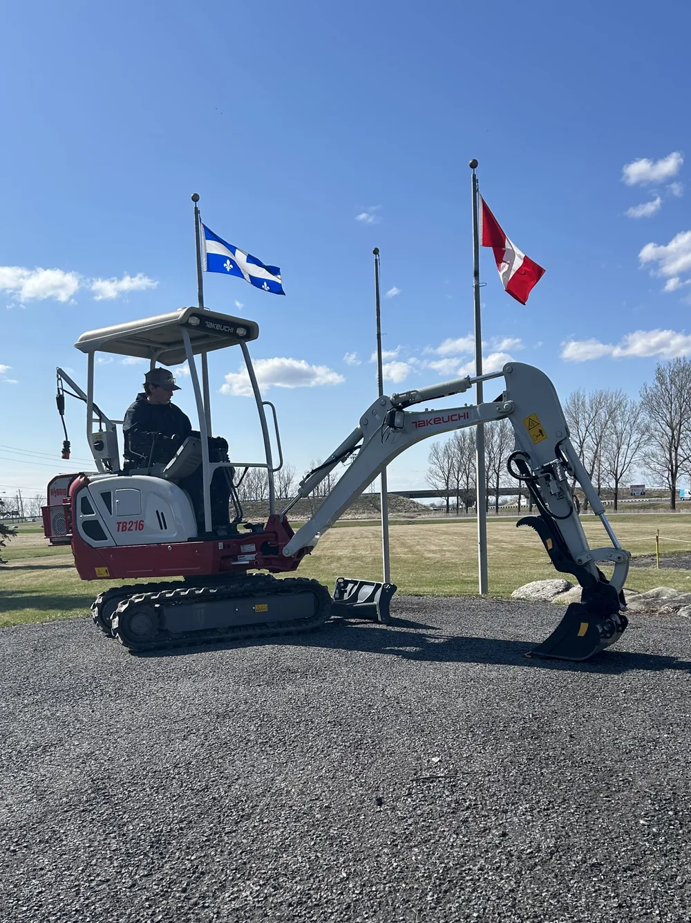 Takeuchi TB216H